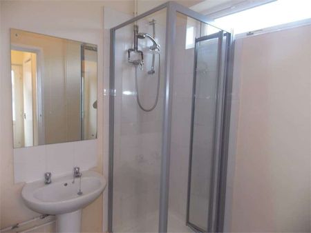 Popular Location Room 5 - Photo 4