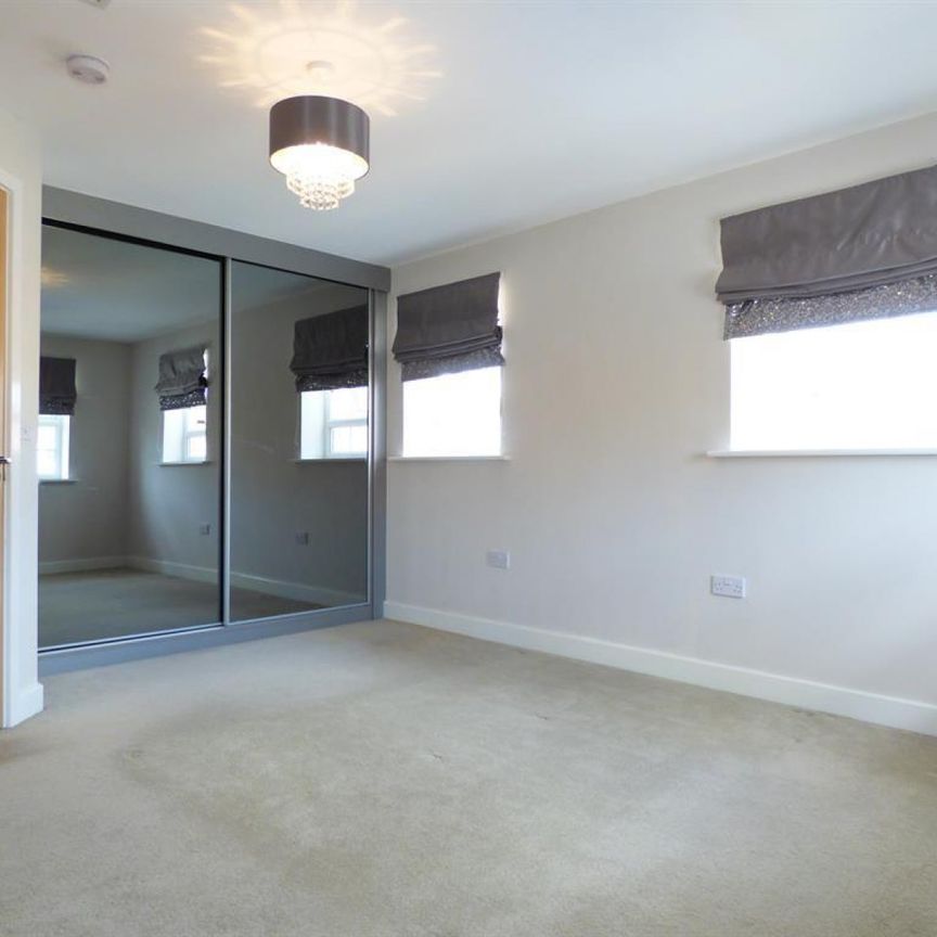 2 bedroom House To Let - Photo 1