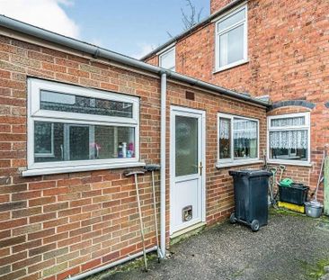 2 bedroom terraced house to rent - Photo 3