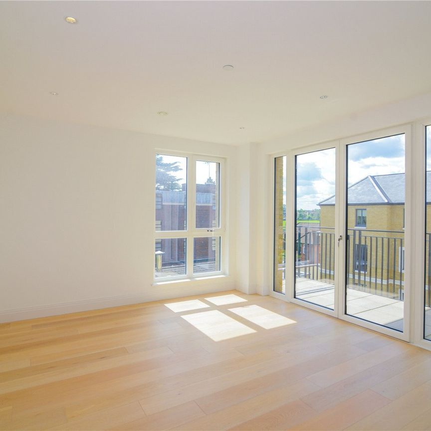 Broom Road, Teddington, TW11 - Photo 1