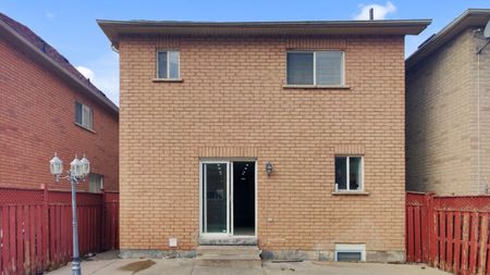 For Lease - 73 Pauline Crescent, Brampton, Ontario - Photo 3