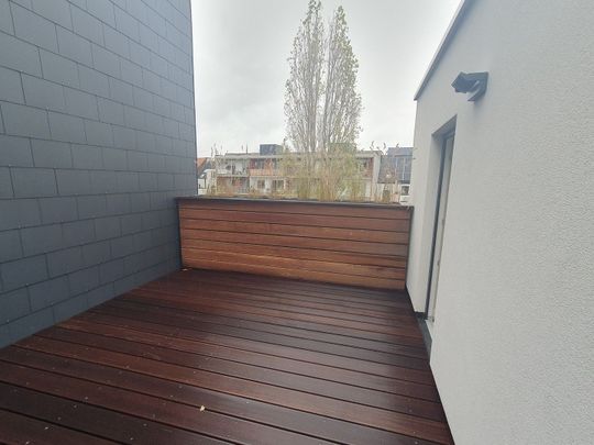 Instapklaar appartement met modern dakterras op de 1ste verdieping - Photo 1