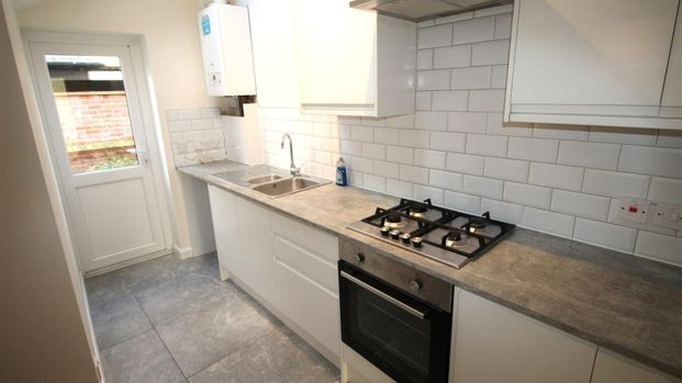 Park Road Worthing West Sussex - Photo 1