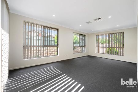 Spacious 5-Bedroom Family Sanctuary in Quiet Hewett Cul-de-Sac - Photo 5