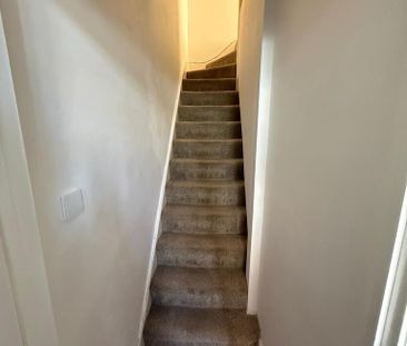 3 bedroom maisonette to rent - Photo 3