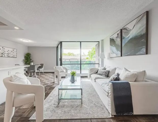 2220 Marine Dr. | 2220 Marine Dr., Oakville - Photo 1