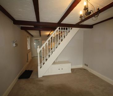2 bedroom cottage to rent - Photo 1