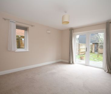 small.property-address__title - Photo 2