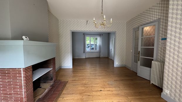 Location Maison 7 pièces 185m² MARMANDE 47200 - Photo 1