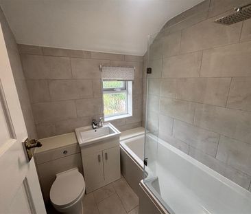 Moorfield Drive, Parkgate - Photo 3