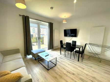 2 Bed Terraced House, Parkes Avenue, B12 - Photo 3