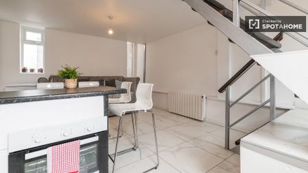 2-bedroom house for rent in South City Centre, Dublin - Photo 4