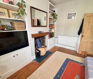 2 Bed Flat, Ulverscroft Road, SE22 - Photo 1