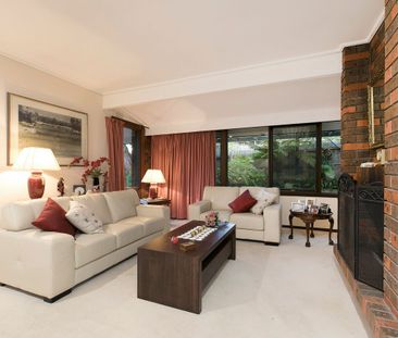 57 Cratloe Road, Mount Waverley VIC 3149 - House For Rent | Domain - Photo 2