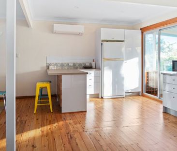 Fully-furnished oasis in seaside location - Photo 5