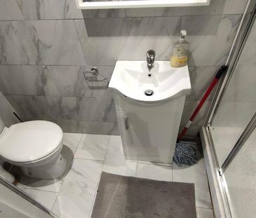 House of multiple occupation to rent - Photo 6