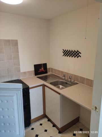 1 bedroom flat to rent - Photo 5