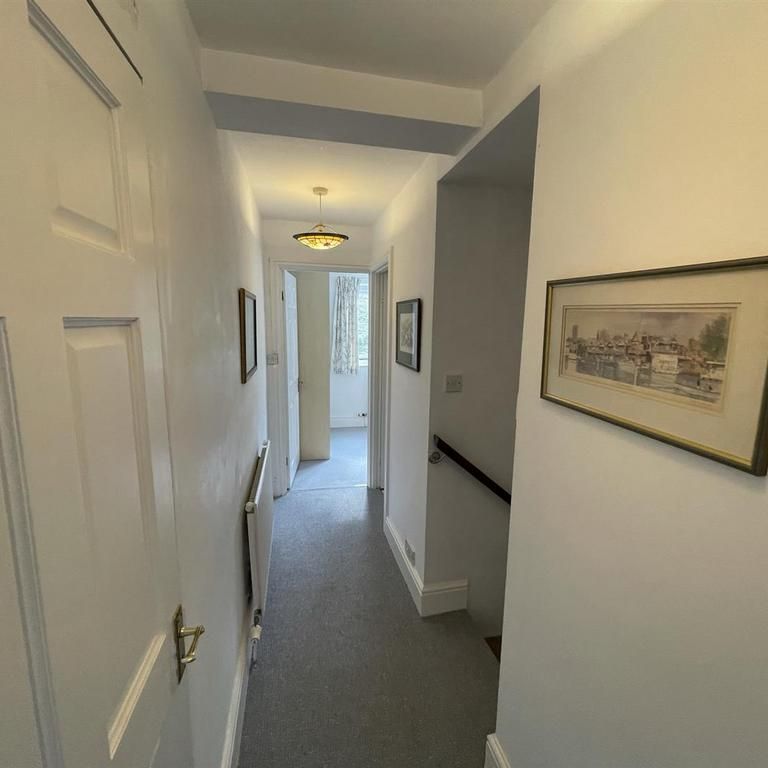 1 bedroom flat to rent - Photo 1
