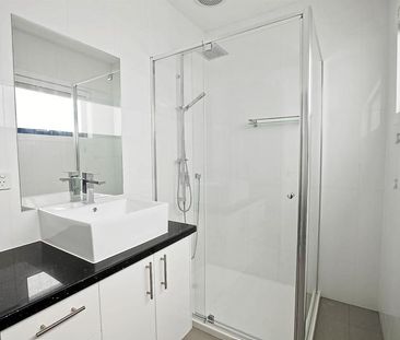 1/1 Percy Street, Newport VIC 3015 - Townhouse For Rent | Domain - Photo 1