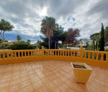 ANNUAL RENT. 3 bed villa with pool and garden for rent in MORAIRA - Photo 4