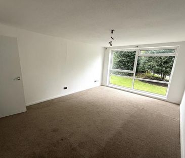 Court, Sale - Photo 2