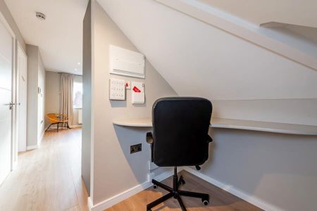 1 Bedroom Apartment To Let - Photo 5