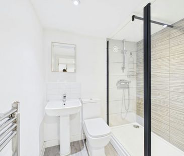 Flat to rent on - Photo 5