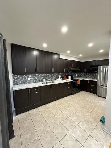 For Lease - 15 Lotus Street, Brampton, Ontario - Photo 2
