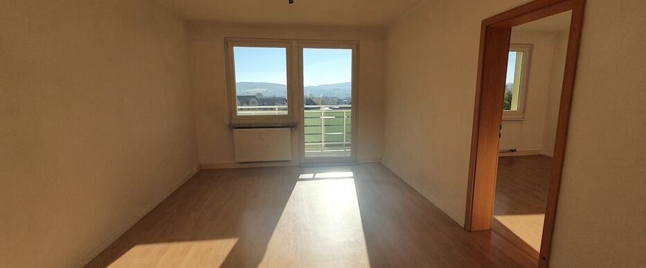 Schöne, helle 3-Zimmer Wohnung mit tollem Ausblick in der Innenstadt von Plauen - Photo 1