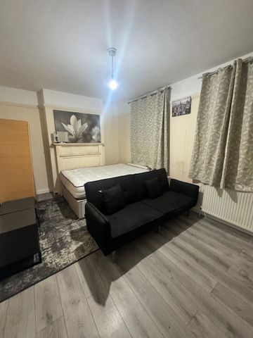 House share to rent - Photo 4