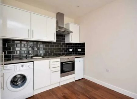 1 Bedroom Apartment - Photo 5