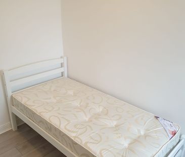 Room in a Shared House, Brigstocke Road, BS2 - Photo 4