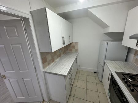 Seddon Avenue, Manchester, M18 - Photo 4