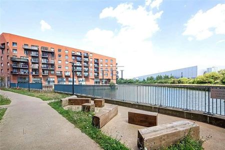 Skyline Apartments, Makers Yard, London, E3 - Photo 5