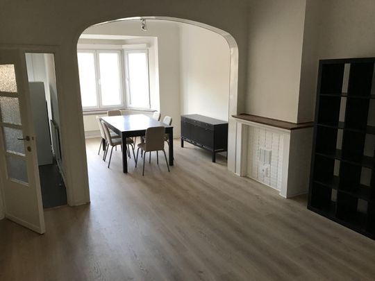 Appartement met 1 slaapkamer en garage in Laken - Foto 1