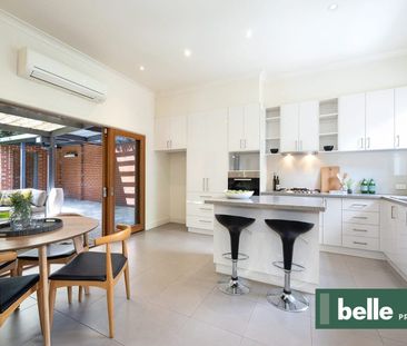 Single-Level Elegance - Photo 5