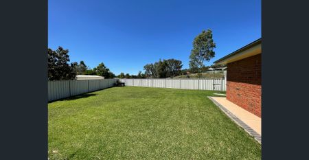 Lovely Family Home - Photo 5