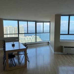 Harbourfront penthouse condo with spectacular views for rent - Photo 2