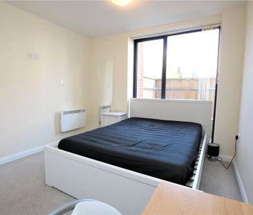 2 Bed Flat, Kings Road, RG1 - Photo 4