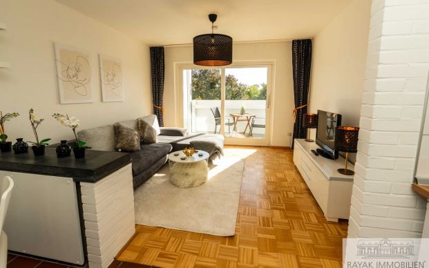 Stylisch Wohnen: Vollmöblierte 2-Zimmer-Wohnung mit Balkon - Photo 1