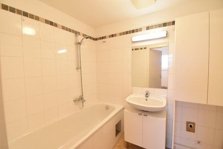 Tolle 3 - Zimmer Wohnung mit Aussicht | ab sofort | Nahe Landstraßer Hauptstraße - Photo 5