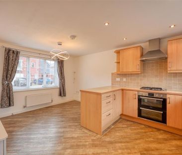 3 bedroom semi-detached house to rent - Photo 5