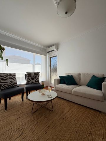 St Kilda East - Photo 3