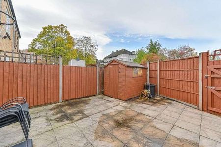 Lapse Wood Walk, Forest Hill, SE23 - Photo 3