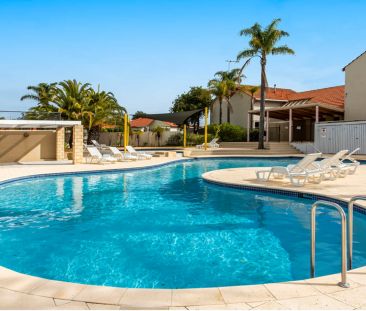 Brand New 2 x 2 x 1 Apartment in a Beautiful Complex with a Pool - Photo 2