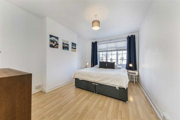 Davidson Gardens, Nine Elms, SW8 - Photo 1