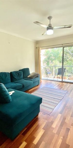 Modern 2-Bedroom Apartment for Rent - Prime Indooroopilly Location - Photo 1