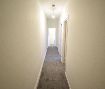 4 bedroom flat to rent - Photo 4