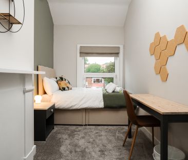 Distinctive 6-Bedroom House Share in Aigburth - Photo 3