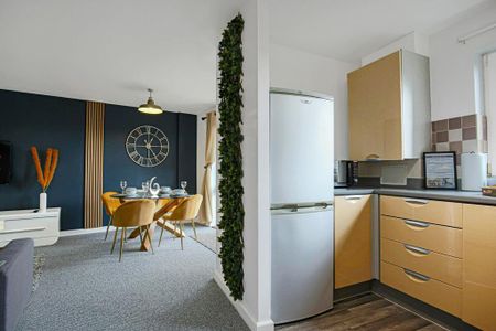 2 bedroom serviced apartment to rent - Photo 4